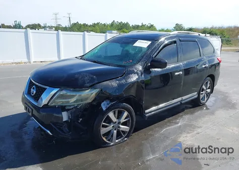 2013 Nissan Pathfinder S/Sv/Sl/Platinum z USA, uszkodzony, nr VIN 5N1AR2MN8DC659536